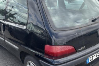 Tambour arriere gauche PEUGEOT 106