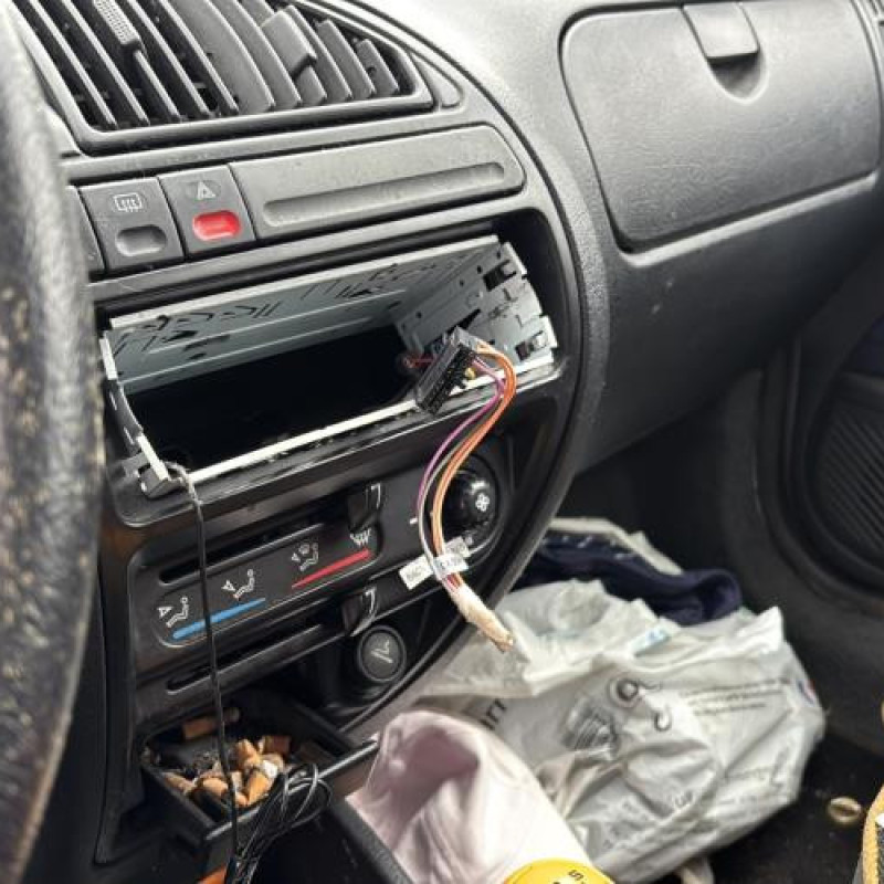 Tambour arriere gauche CITROEN SAXO Photo n°13