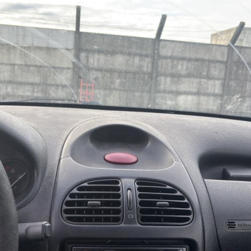 Tambour arriere droit PEUGEOT 206 Photo n°19