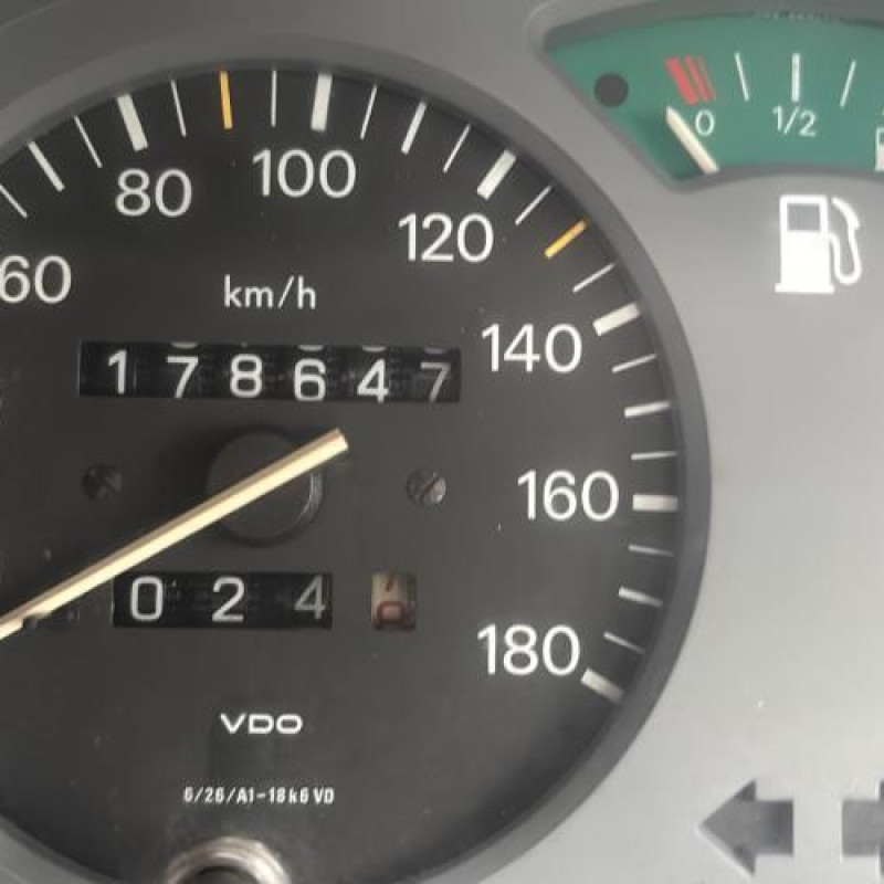 Tambour arriere gauche PEUGEOT 106 Photo n°10