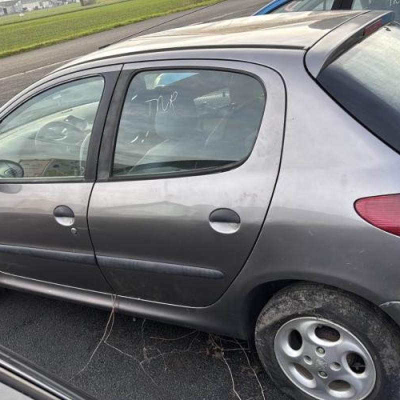 Tambour arriere droit PEUGEOT 206 Photo n°6