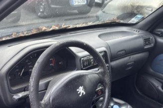 Tambour arriere gauche PEUGEOT 106