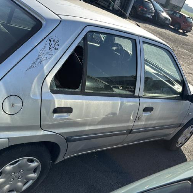 Tambour arriere droit PEUGEOT 106 Photo n°6