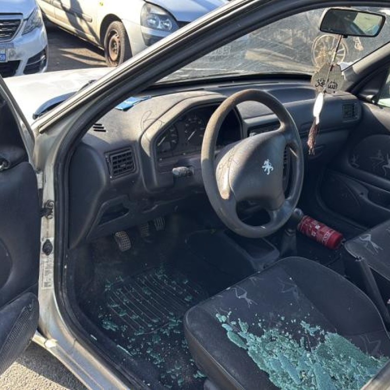 Tambour arriere droit PEUGEOT 106 Photo n°9