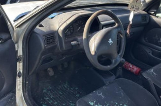 Tambour arriere gauche PEUGEOT 106