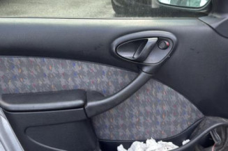 Pivot de moyeu avant droit CITROEN XSARA