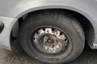 Pivot de moyeu avant gauche CITROEN XSARA