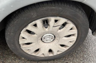 Pivot de moyeu avant droit CITROEN XSARA PICASSO