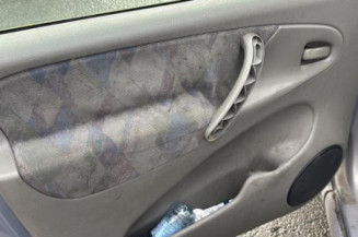 Pivot de moyeu avant gauche CITROEN XSARA PICASSO