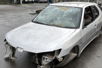 Pivot de moyeu avant gauche PEUGEOT 306