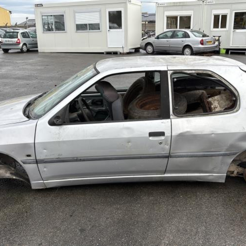 Pivot de moyeu avant gauche PEUGEOT 306 Photo n°8