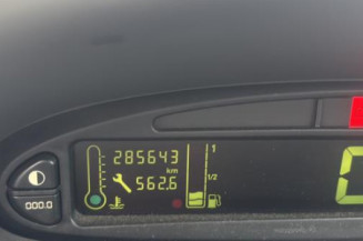 Pivot de moyeu avant droit CITROEN XSARA PICASSO