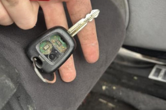 Pivot de moyeu avant droit CITROEN XSARA PICASSO