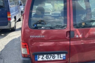 Pivot de moyeu avant gauche PEUGEOT PARTNER 1