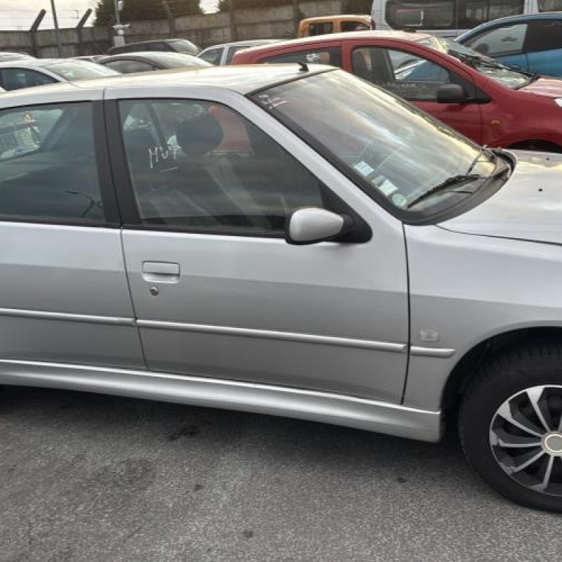 Tambour arriere gauche PEUGEOT 306 Photo n°9