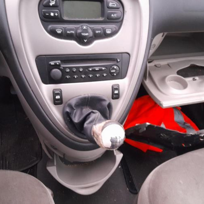 Pivot de moyeu avant droit CITROEN XSARA PICASSO Photo n°8