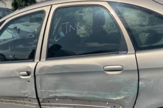 Pivot de moyeu avant droit CITROEN XSARA PICASSO