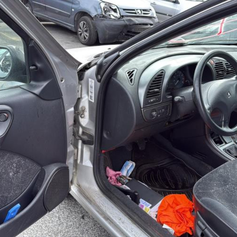 Tambour arriere gauche CITROEN XSARA Photo n°13