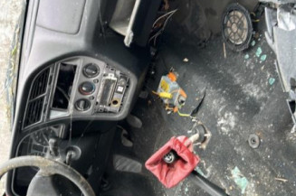 Pivot de moyeu avant gauche PEUGEOT 306