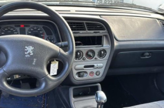 Pivot de moyeu avant gauche PEUGEOT 306