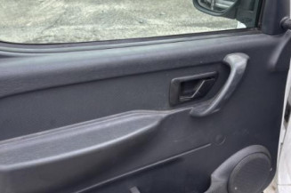 Pivot de moyeu avant gauche CITROEN BERLINGO 1