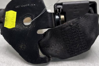 Attache ceinture arriere droit RENAULT CLIO 2