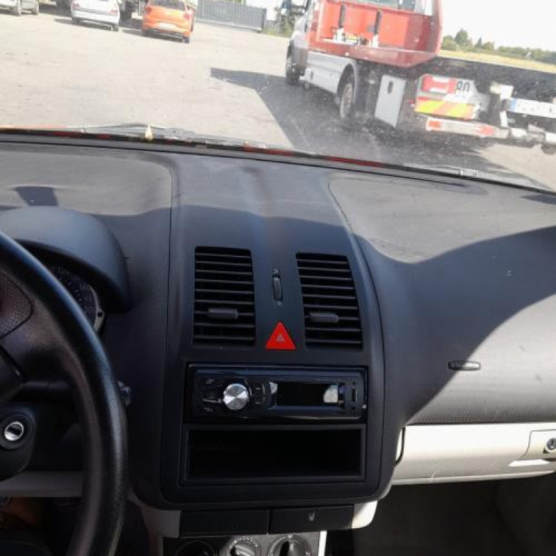 Calandre VOLKSWAGEN LUPO Photo n°19