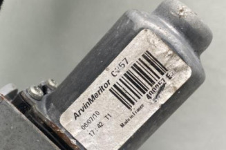 Leve vitre electrique avant droit RENAULT CLIO 3