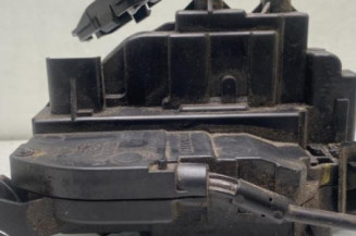 Serrure avant gauche RENAULT CLIO 3