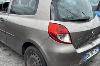 Serrure avant gauche RENAULT CLIO 3