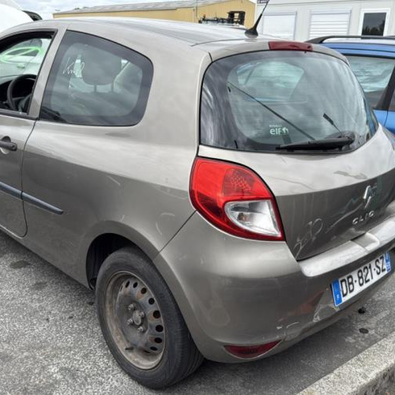 Serrure avant gauche RENAULT CLIO 3 Photo n°10