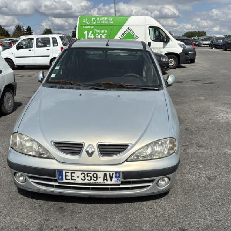 Leve vitre electrique avant gauche RENAULT MEGANE 1 Photo n°6