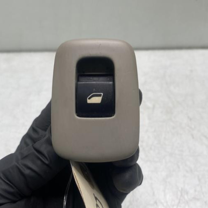 Interrupteur de leve vitre arriere gauche CITROEN C5 2 Photo n°1