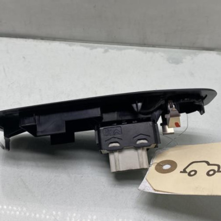 Interrupteur de leve vitre avant droit PEUGEOT 208 1