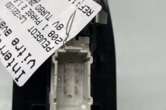 Interrupteur de leve vitre avant droit PEUGEOT 208 1