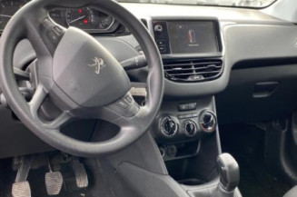 Interrupteur de leve vitre avant droit PEUGEOT 208 1