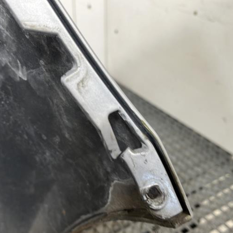 Pare choc arriere RENAULT CLIO 3 Photo n°5