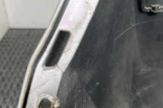 Pare choc arriere RENAULT CLIO 3