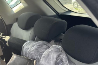 Pretensionneur de ceinture avant gauche RENAULT CAPTUR 1