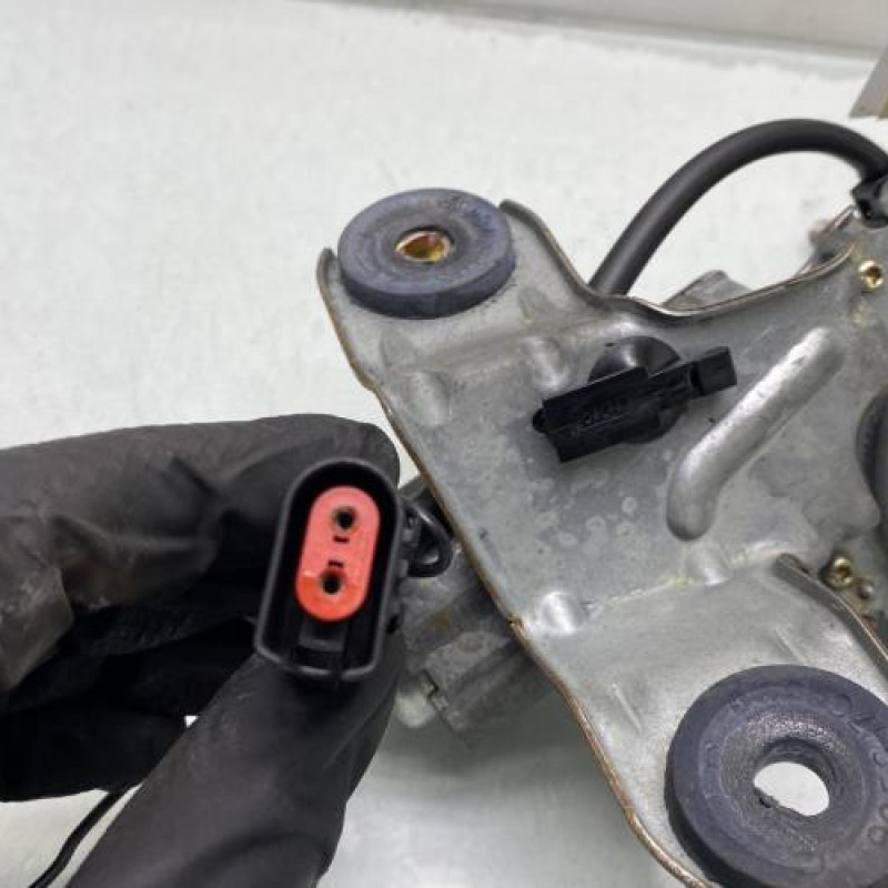 Moteur essuie glace arriere FORD FIESTA 4 Photo n°4