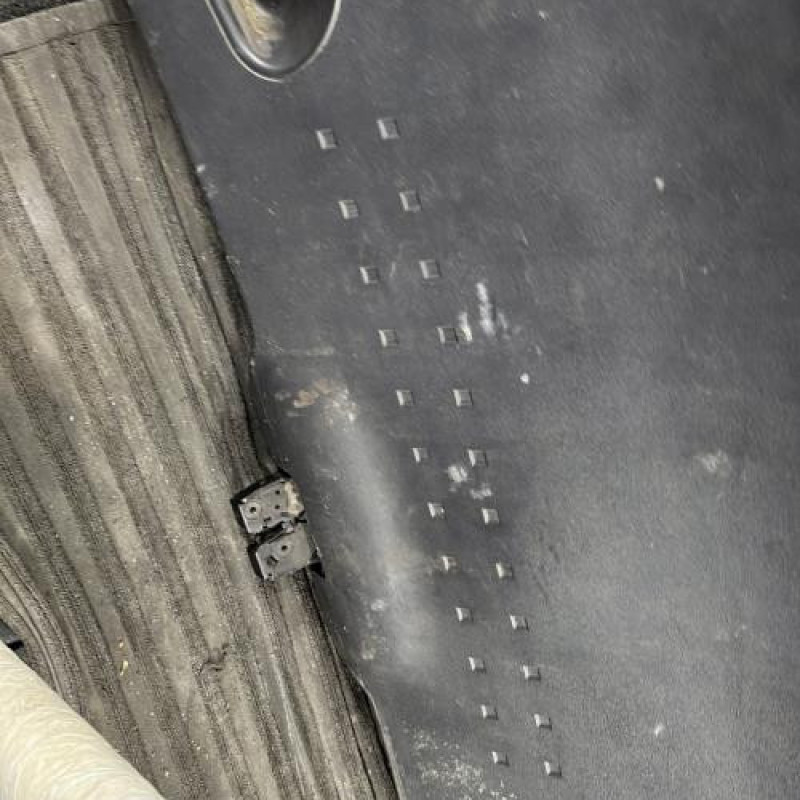 Malle/Hayon arriere RENAULT MEGANE 2 Photo n°10