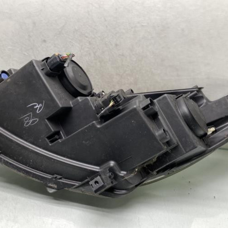 Optique avant principal droit (feux)(phare) PEUGEOT 2008 1 Photo n°4