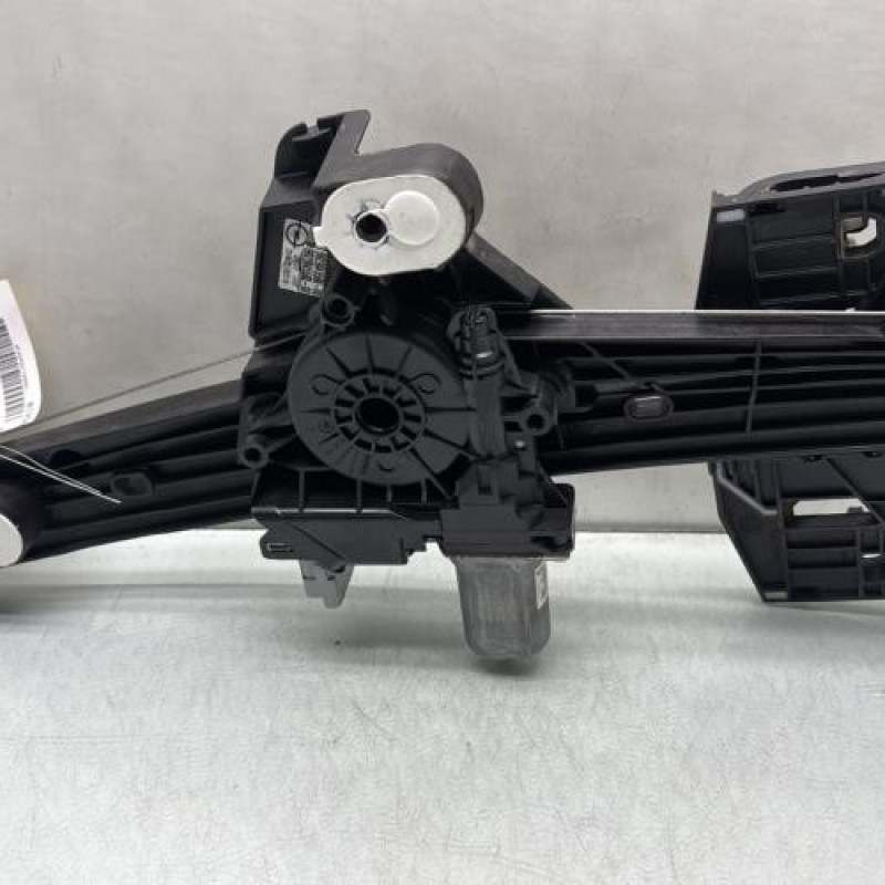 Leve vitre electrique arriere droit PEUGEOT 208 2 Photo n°3