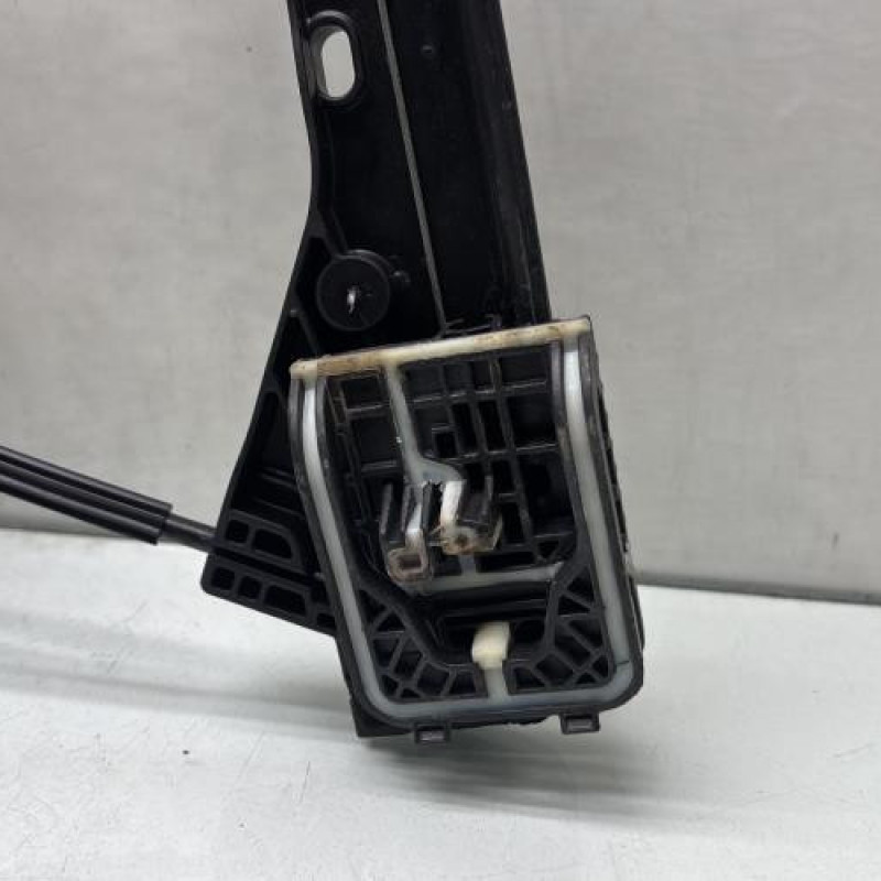 Leve vitre electrique avant droit PEUGEOT 208 2 Photo n°3