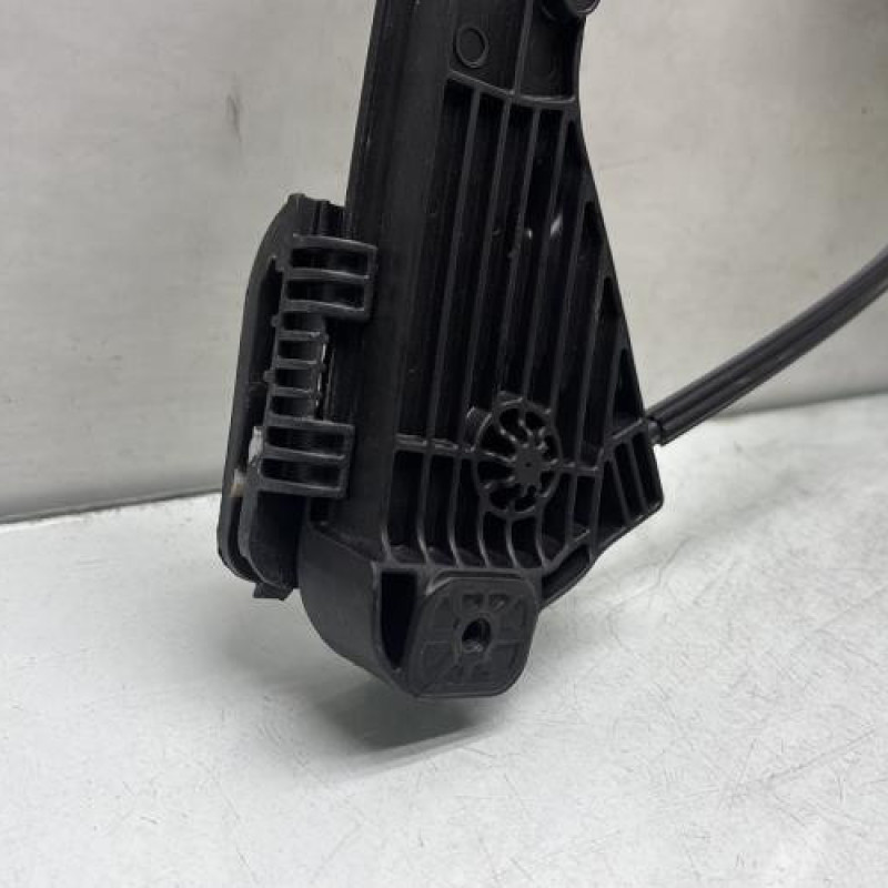 Leve vitre electrique avant droit PEUGEOT 208 2 Photo n°6