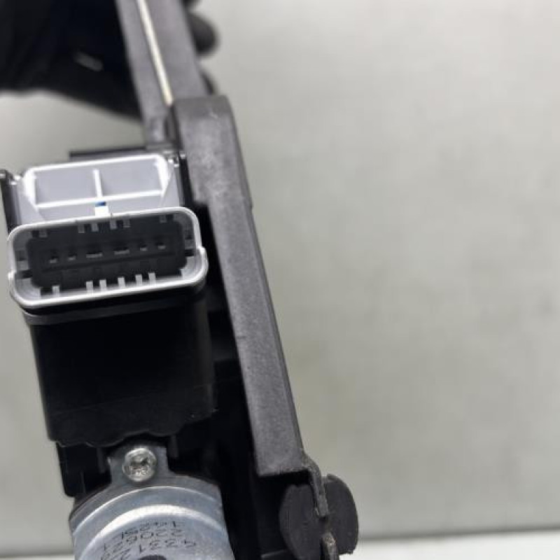 Leve vitre electrique avant gauche PEUGEOT 208 2 Photo n°5