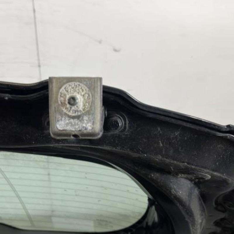 Malle/Hayon arriere RENAULT CLIO 4 Photo n°9