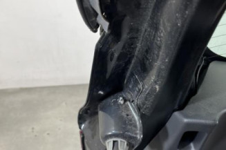 Malle/Hayon arriere RENAULT CLIO 4