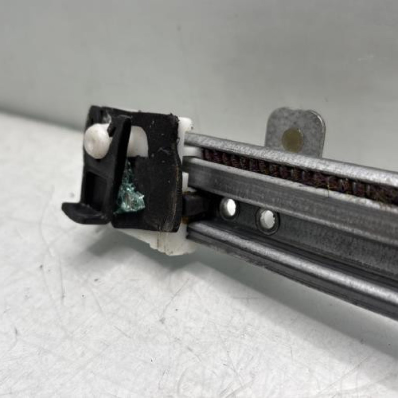 Leve vitre electrique arriere droit RENAULT LAGUNA 2 Photo n°4