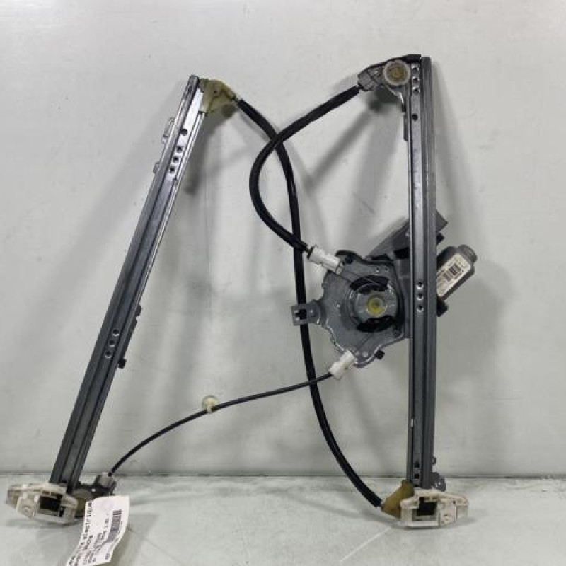 Leve vitre electrique avant gauche CITROEN XSARA Photo n°1